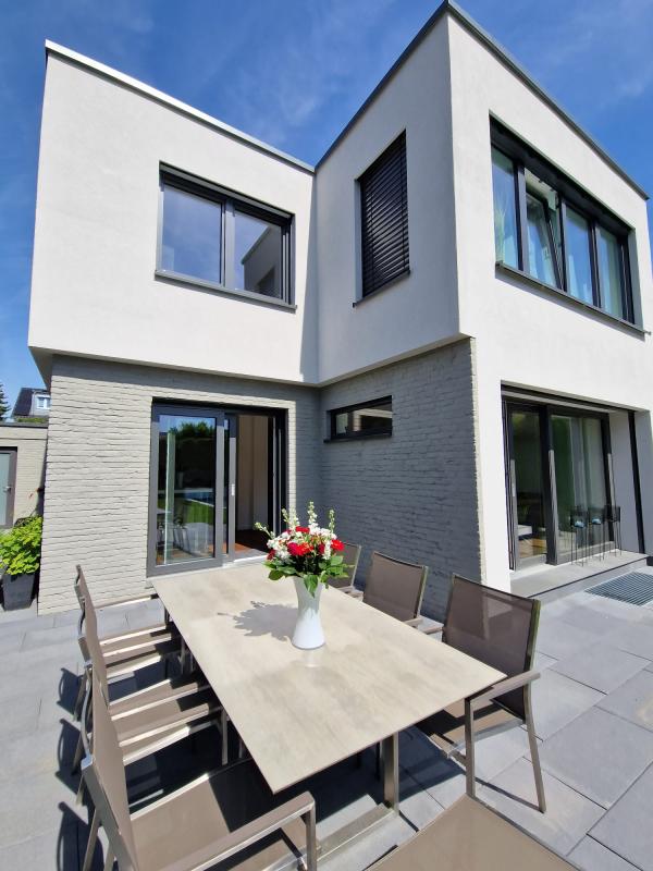 WERU Fenster in grau